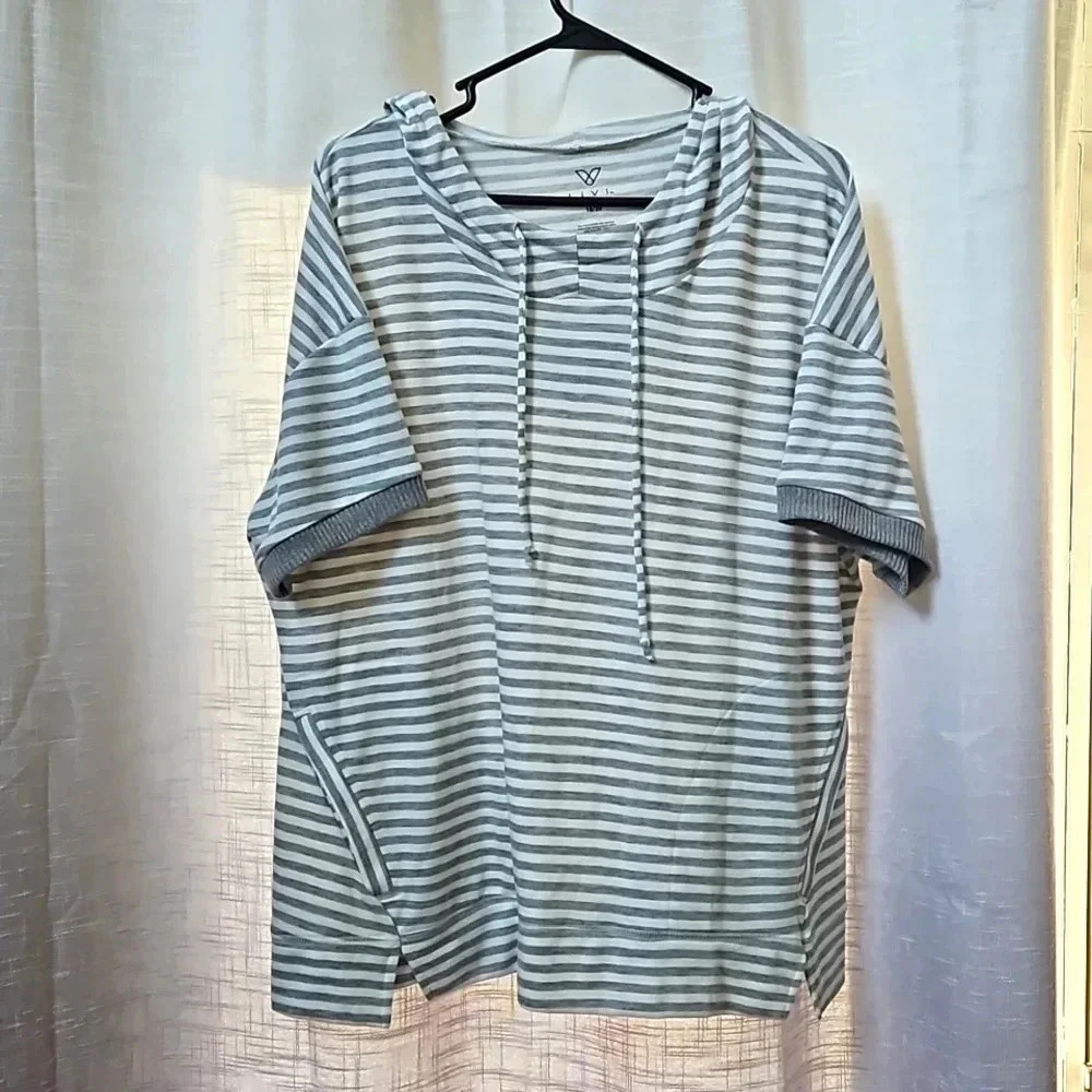LIVI ACTIVE TOP